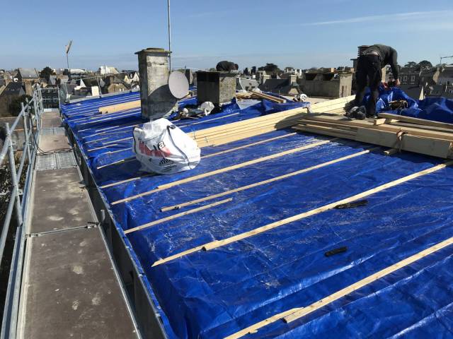 AIGUILLON CONSTRUCTION